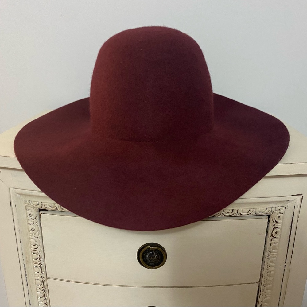 Aldo Size S/M Burgundy Felt Hat